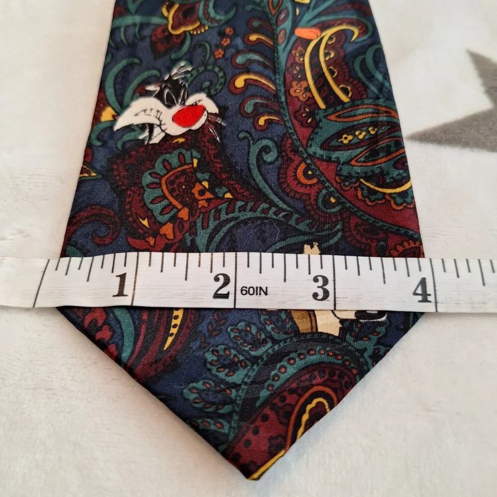 Vintage Mens Neck Tie Warner Bros. Looney Tunes Mania Bugs Bunny Friends Paisley